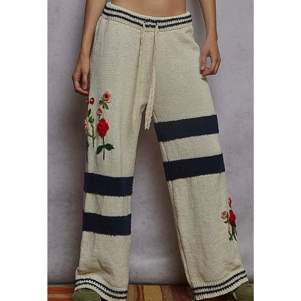 POL Stripped 3D Embroidered Pants in Cream and Navy